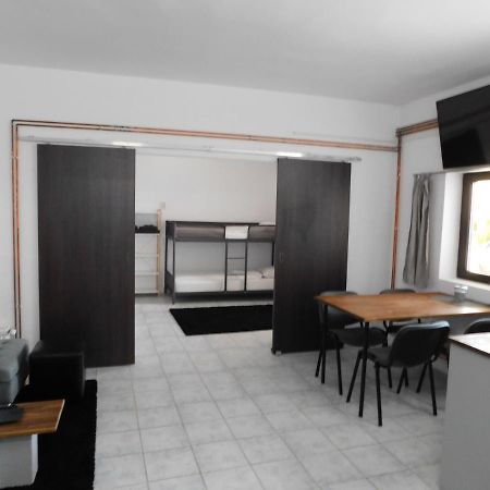 Mountain Vista Suites Zărneşti Esterno foto