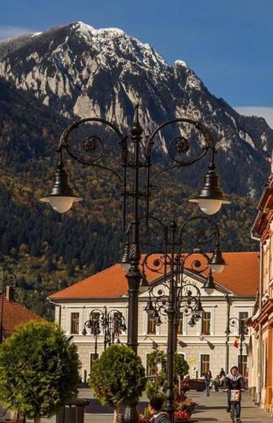 Mountain Vista Suites Zărneşti Esterno foto