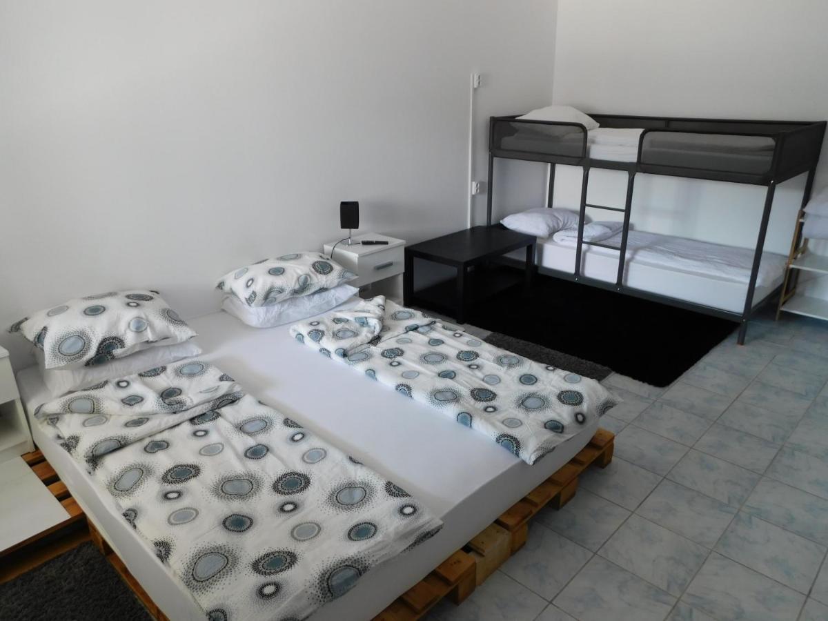 Mountain Vista Suites Zărneşti Esterno foto